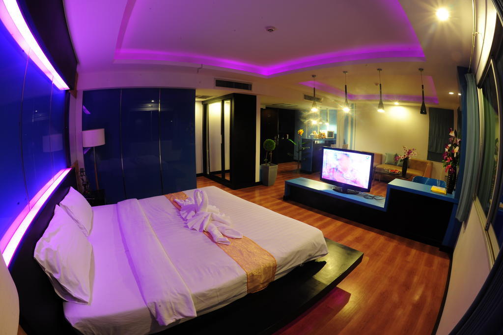 Capital O 75514 Vasidtee City Hotel Suphan Buri Exterior photo