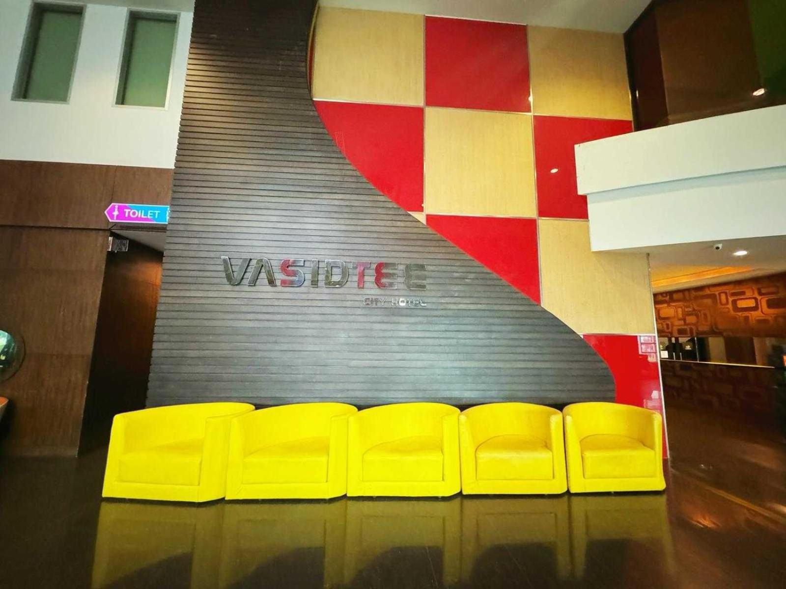 Capital O 75514 Vasidtee City Hotel Suphan Buri Exterior photo