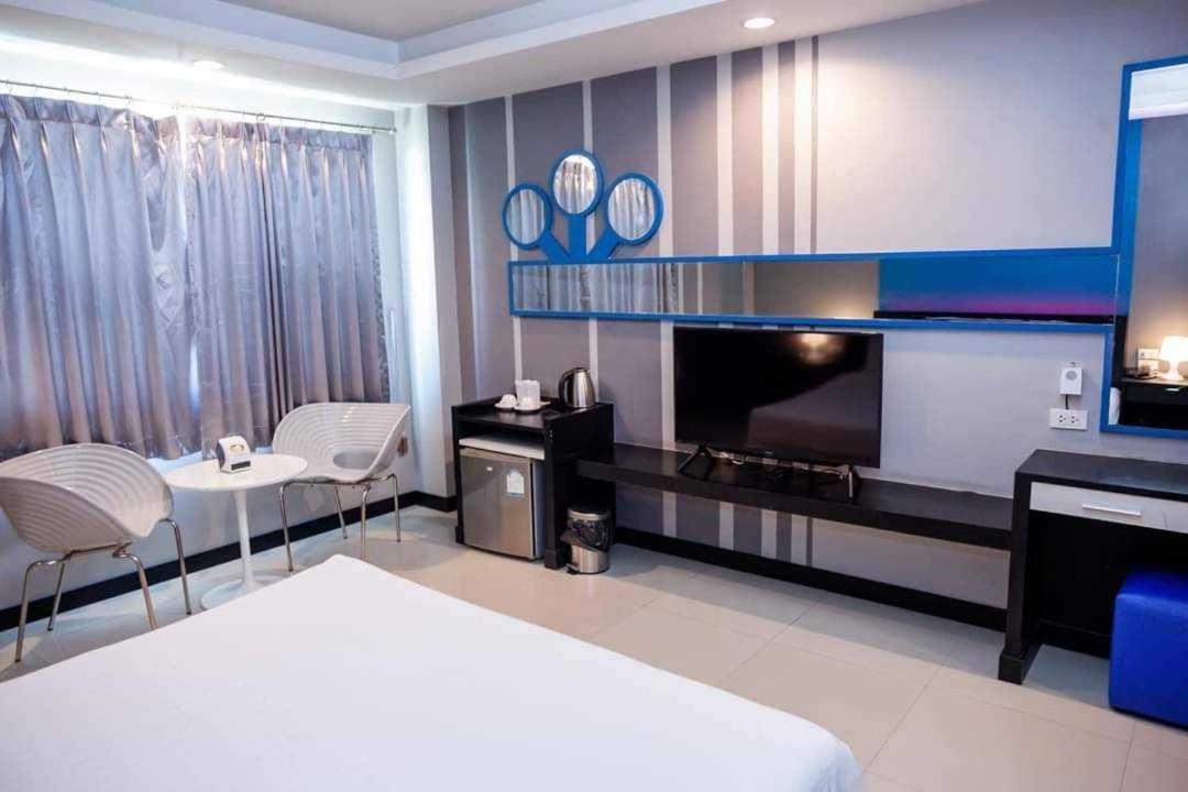Capital O 75514 Vasidtee City Hotel Suphan Buri Exterior photo