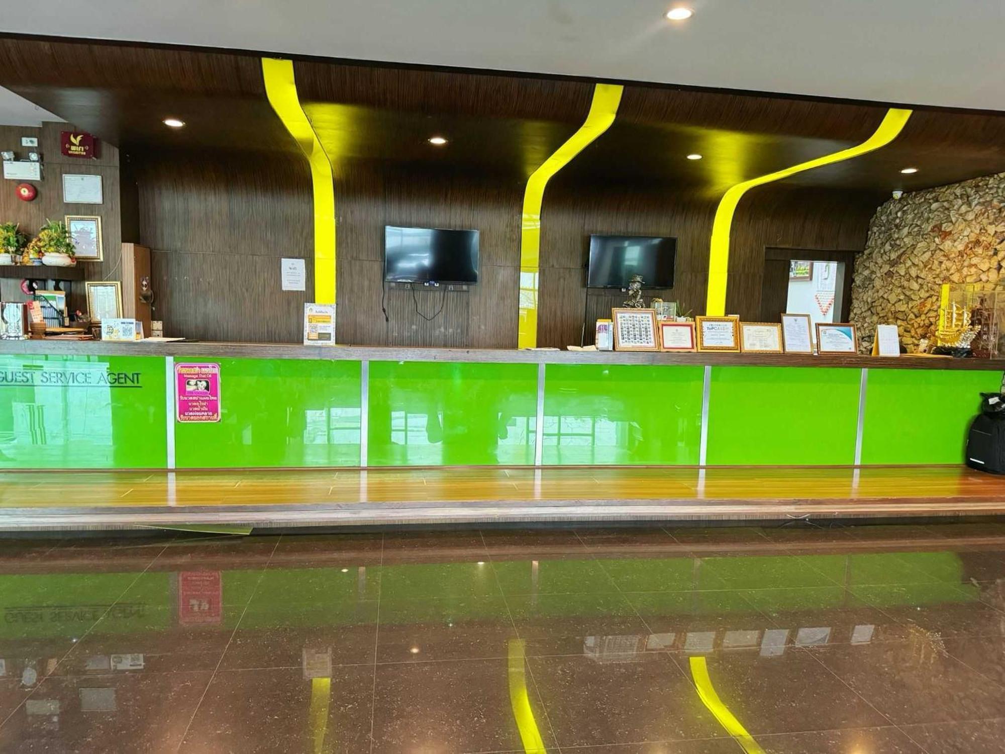 Capital O 75514 Vasidtee City Hotel Suphan Buri Exterior photo