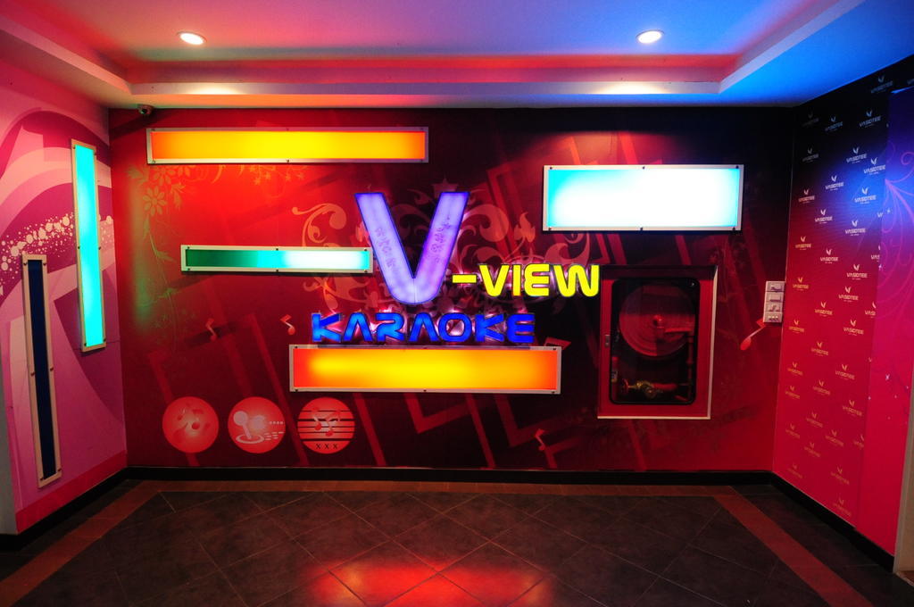 Capital O 75514 Vasidtee City Hotel Suphan Buri Exterior photo