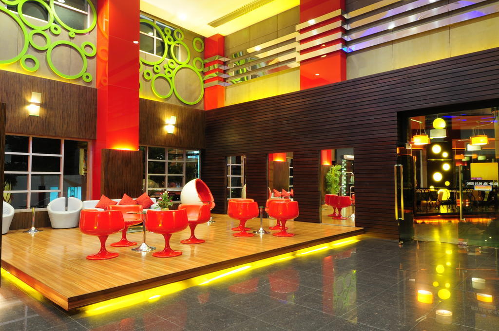 Capital O 75514 Vasidtee City Hotel Suphan Buri Exterior photo